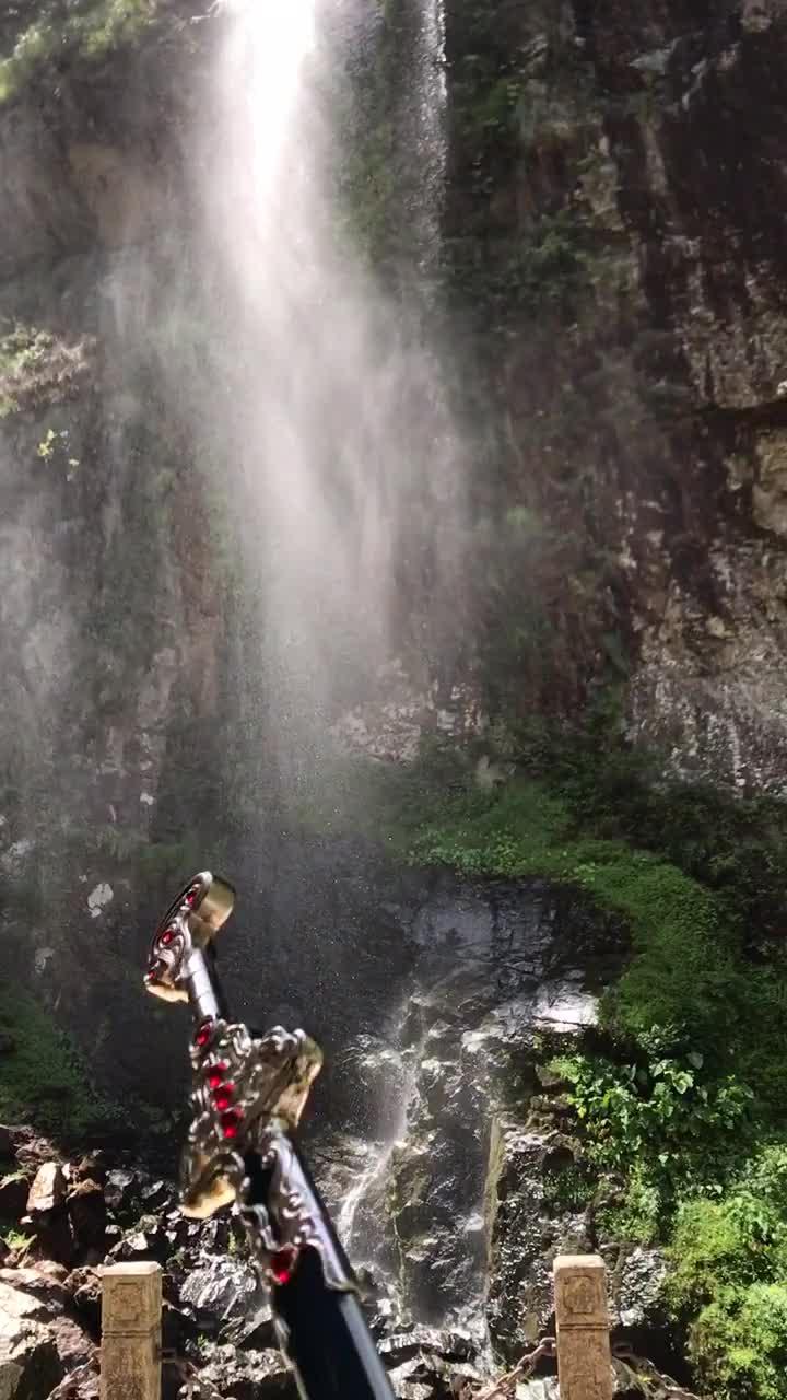 逃出猫头鹰岛