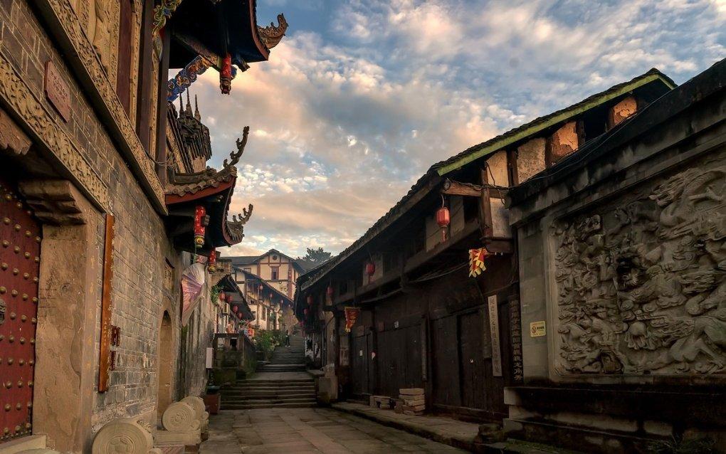 小镇惊魂